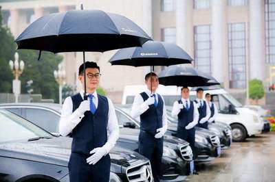 滴滴豪华车落地三亚，将拓展跑车租赁业务，推动出行服务再升级